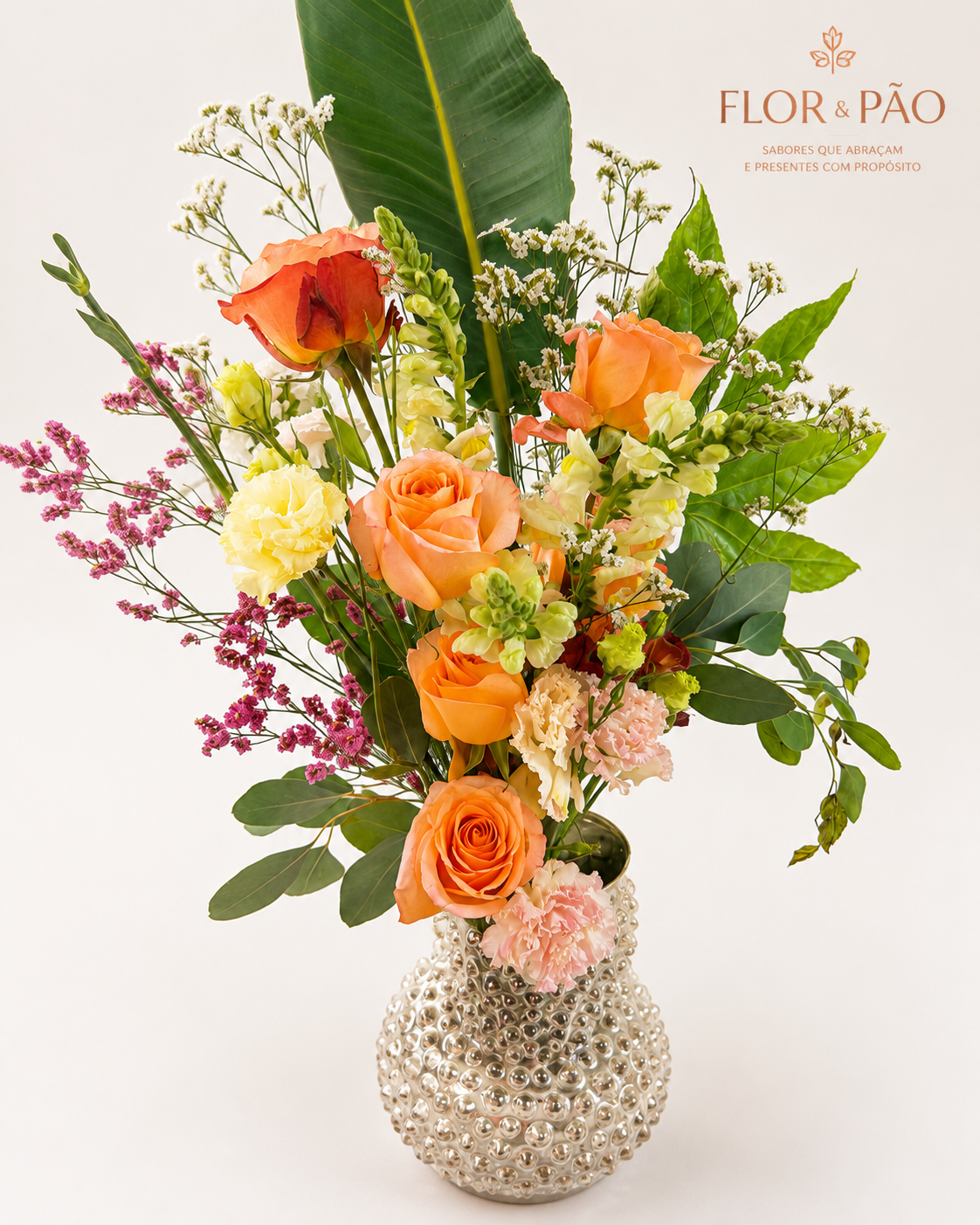 Arranjo floral premium, criado à mão pela Flor & Pão